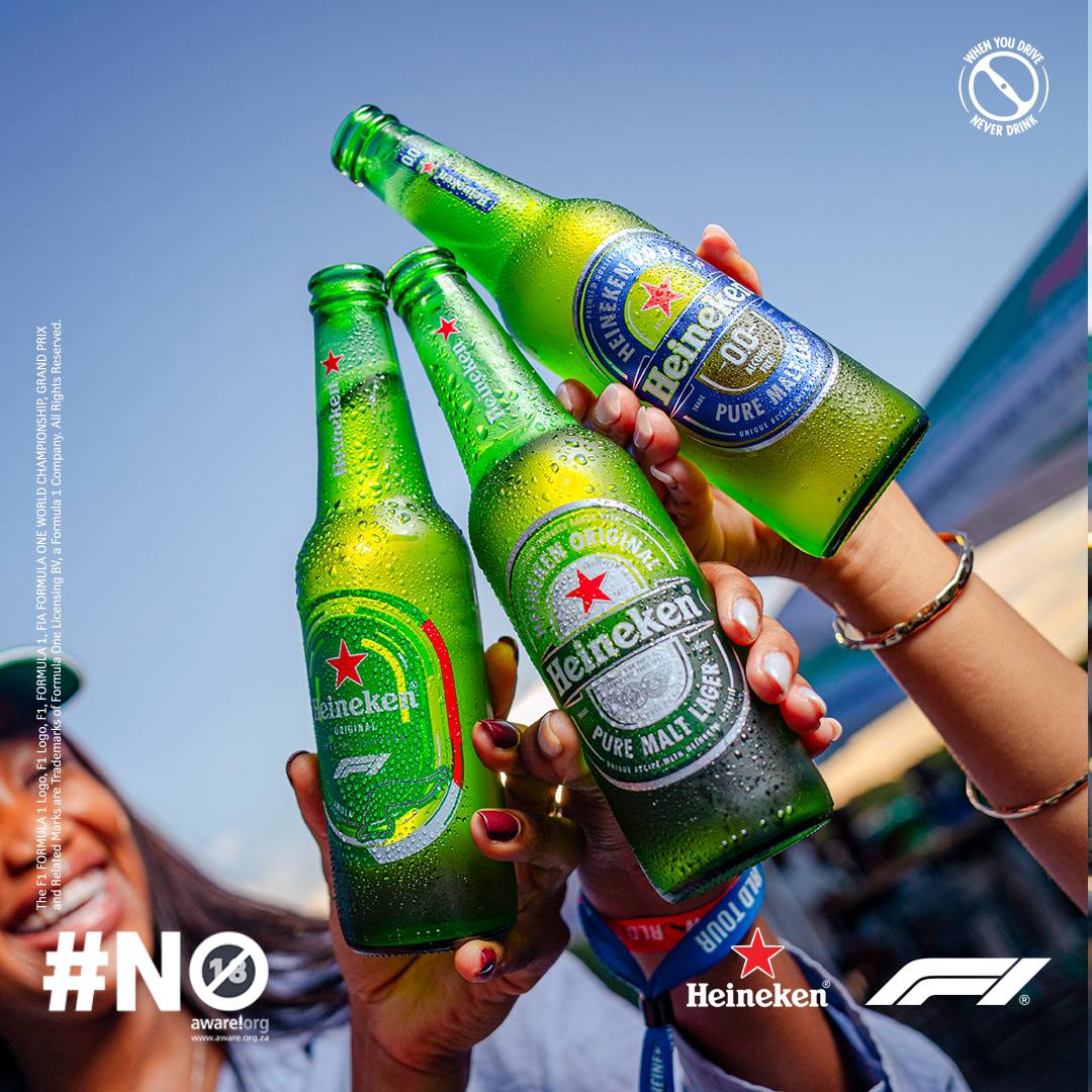 Heineken_SA's tweet image. Cape Town in full throttle. The looks. The crowd. The RB8. The cheers. Heineken World Tour levels: unmatched. 💚🏁
#HeinekenSA #HeinekenWorldTour #MoreThanARace