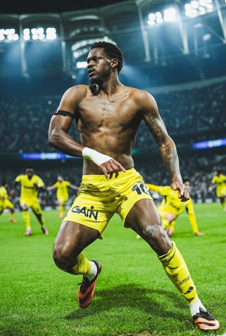 19Tylerdurden07's tweet photo. @433GalatasarayI İnnâ fetahnâ leke fethan mübînâ https://t.co/K3zzYi5qjE