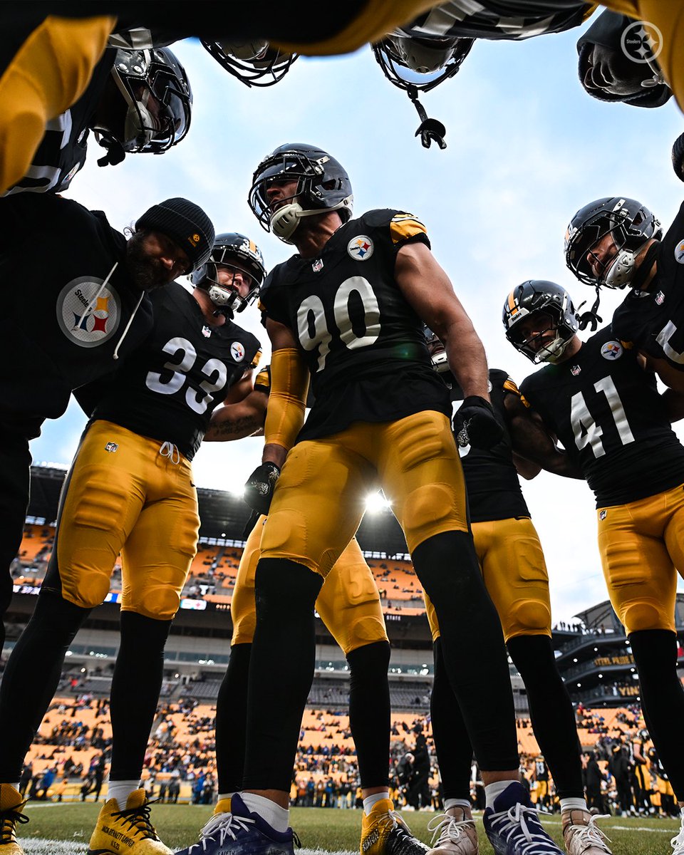 LosSteelers's tweet photo. WHO RIDE‼️😈

#ProBowlVote @_TJWatt https://t.co/ctwwbTrY03