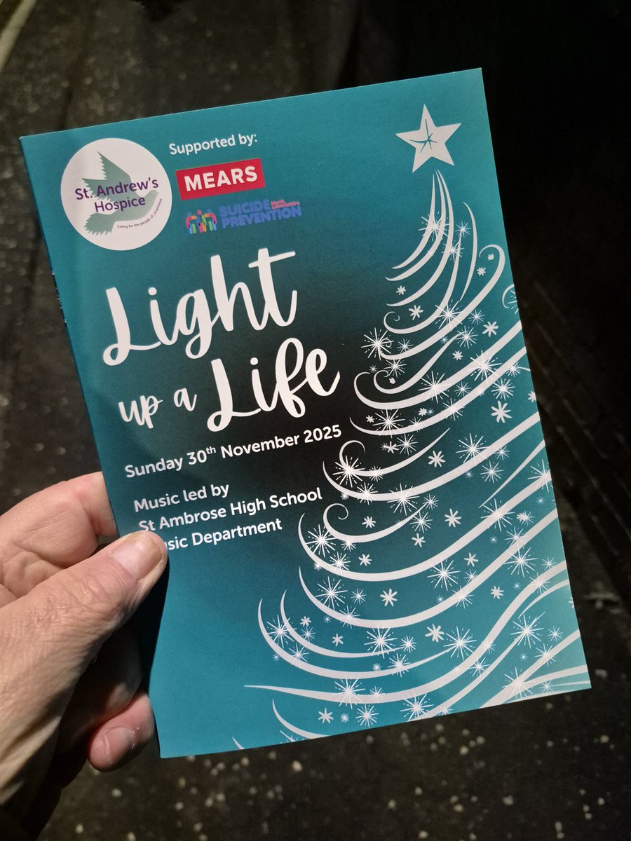entrepreneurme's tweet photo. Brilliant @StAmbroseMusic1 thank you for your excellent choir singing @StAndrewHospice #LightupaLife
Your participation made it extra special fir all of us attending. https://t.co/guS3XAs53O