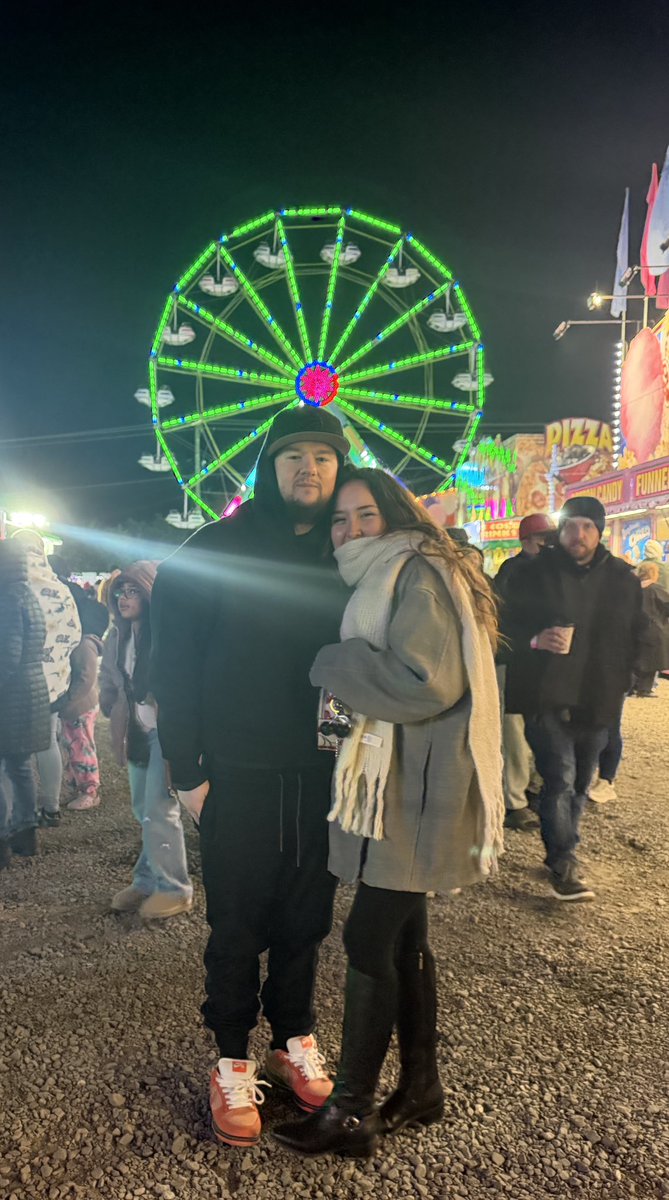 Metaphor tweet media