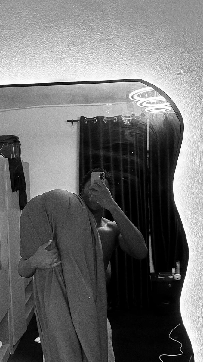 shal0m's tweet image. my missus 🏌🏾‍♂️