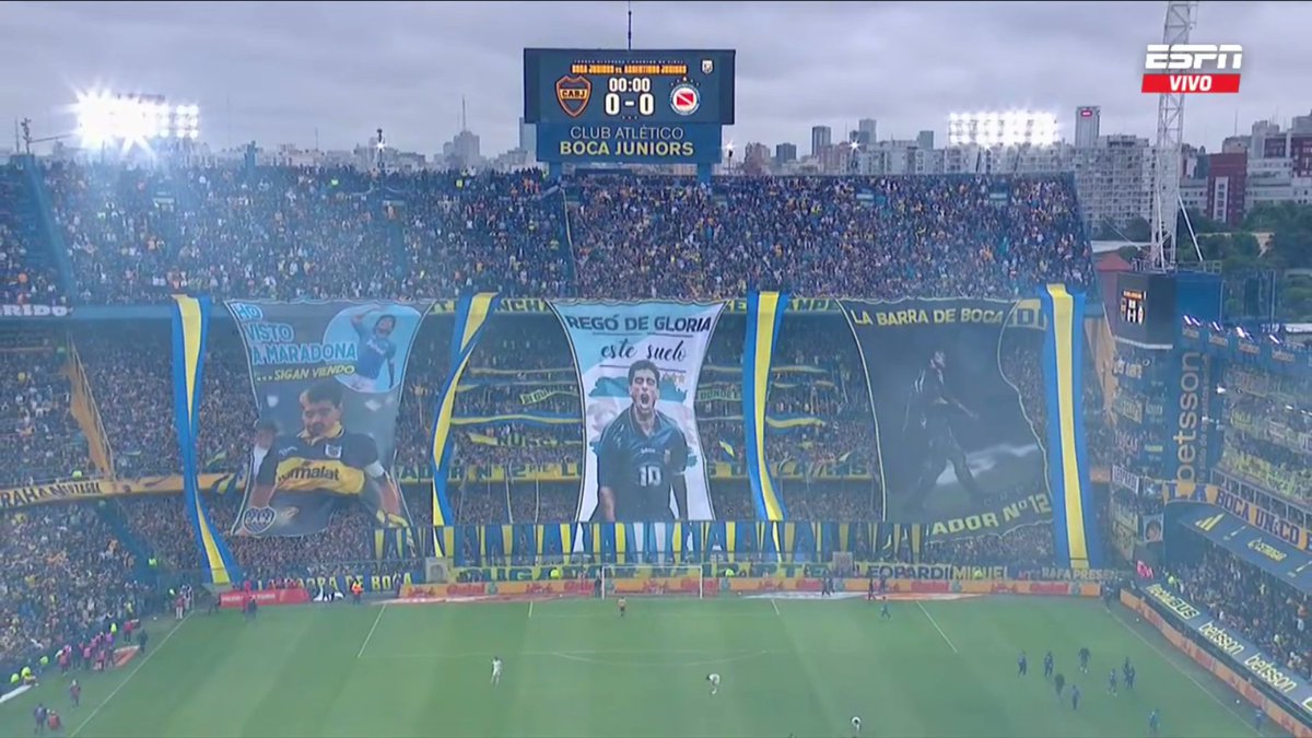 💙💛💙SIEMPRE MARADONA.

#DiegoEterno ♾