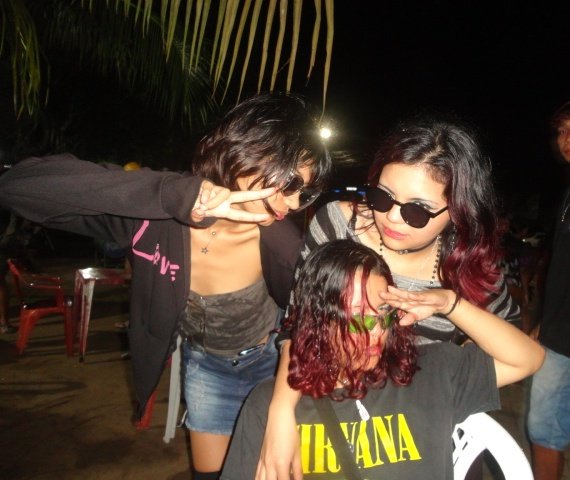 _baconbaker2's tweet image. Veio aí as fotos da minha Cybershot kkkkkkkfinalmente