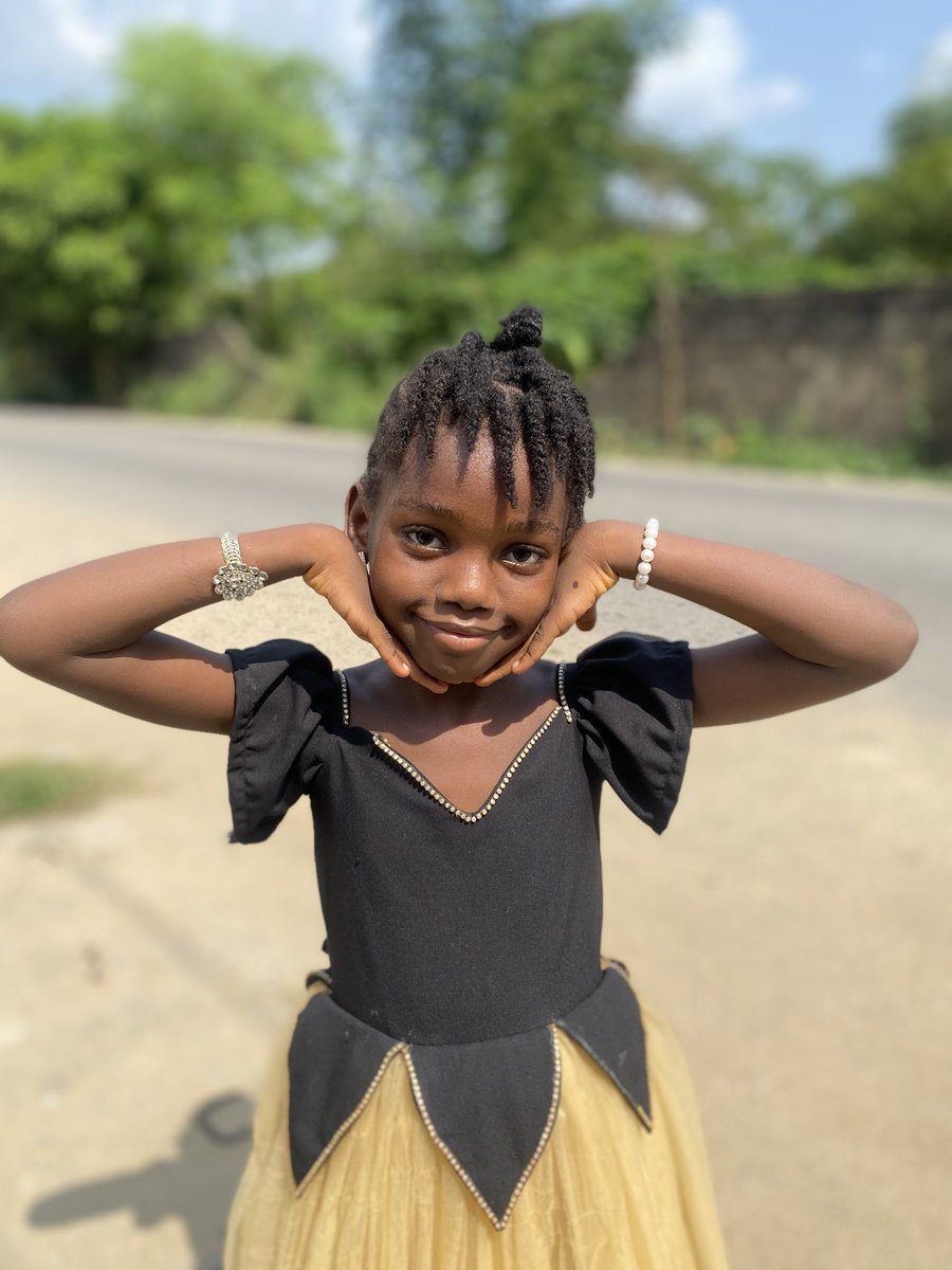 deedovy's tweet photo. I took my daughter to church and she asked for some Sunday shots! https://t.co/uaFwn454Md