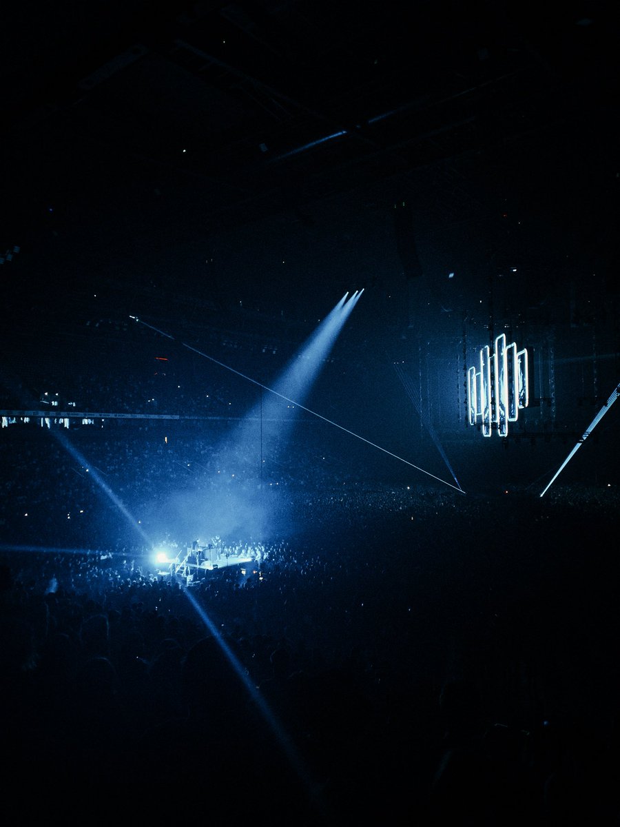 Matteo_ldx's tweet photo. Un véritable Show lumineux 🔦
@vald_ld https://t.co/Ozv8yFN2NY