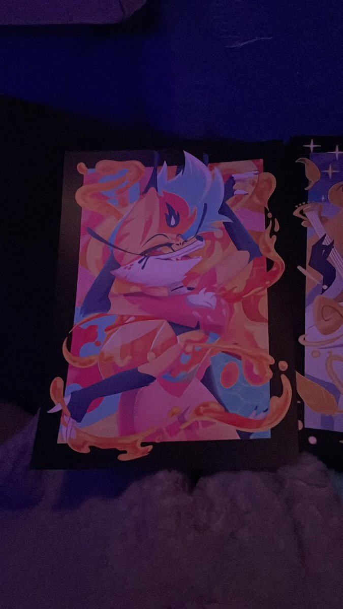 ConnorTheNug's tweet photo. @kelkilou Omg I loved your stall so much! I got 2 of your awesome a5 art prints https://t.co/jmjqORxQEz