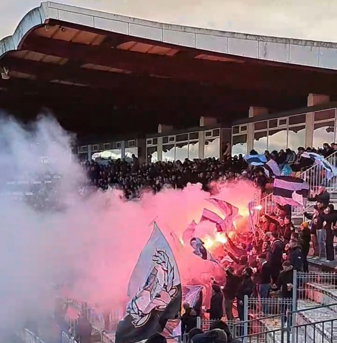 Tours Fans tweet media