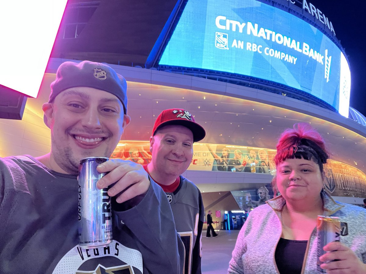 The #VegasGoldenKnights game last night was a blast!