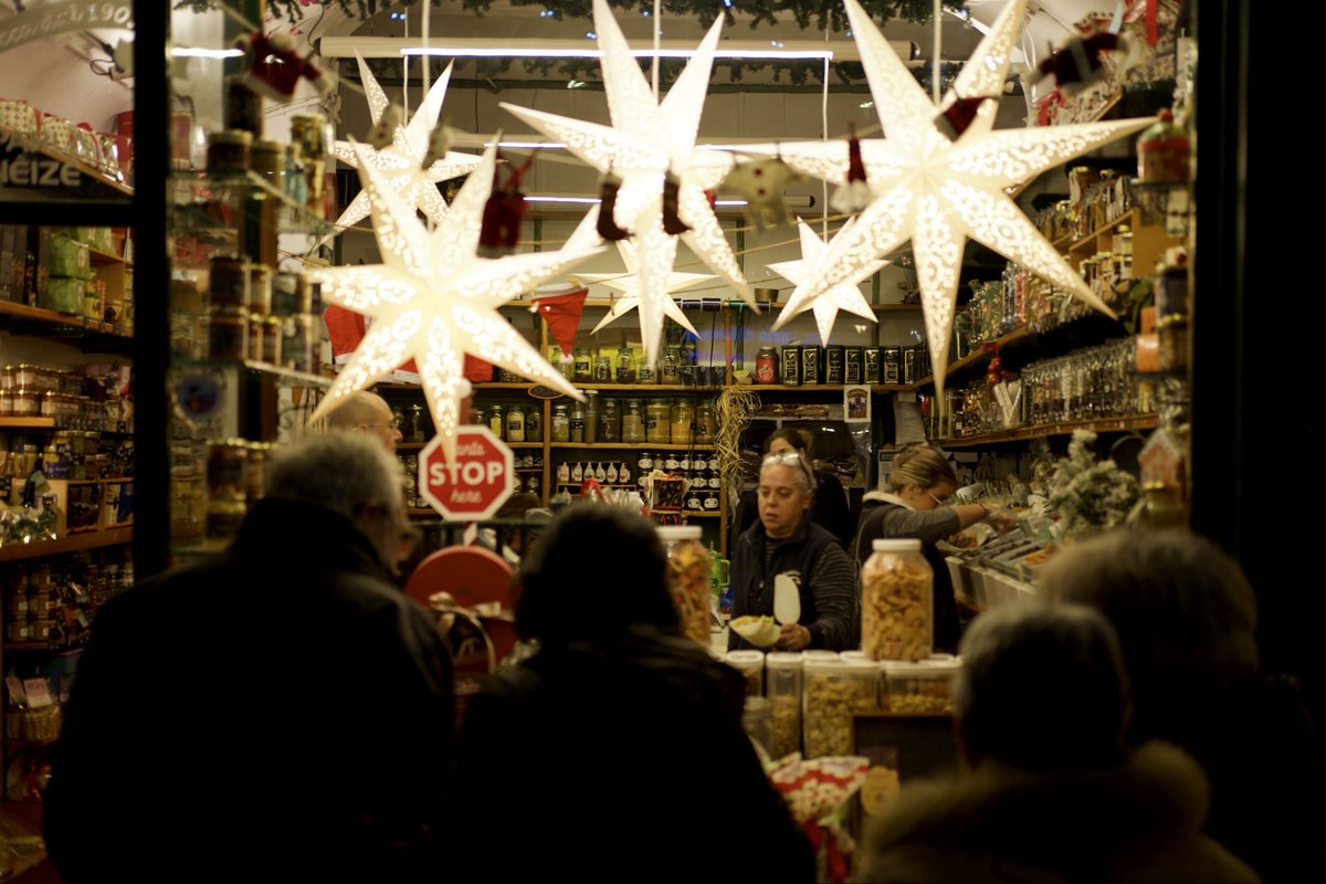 georgexynos's tweet photo. A documentary photography series celebrating independent grocery and food shops as vital community hubs that preserve neighborhood character.

#essecorta #genova | https://t.co/KwvwHyTRke https://t.co/PpRTd50uut