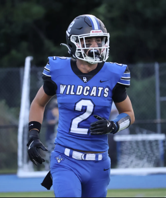 Congratulations and welcome to the #BigRiverRivalry family <a href="/CullenBurch26/">Cullen Burch</a> of <a href="/DRWildcatFB/">Deep Run Football</a>! #NORTH #BRR2025