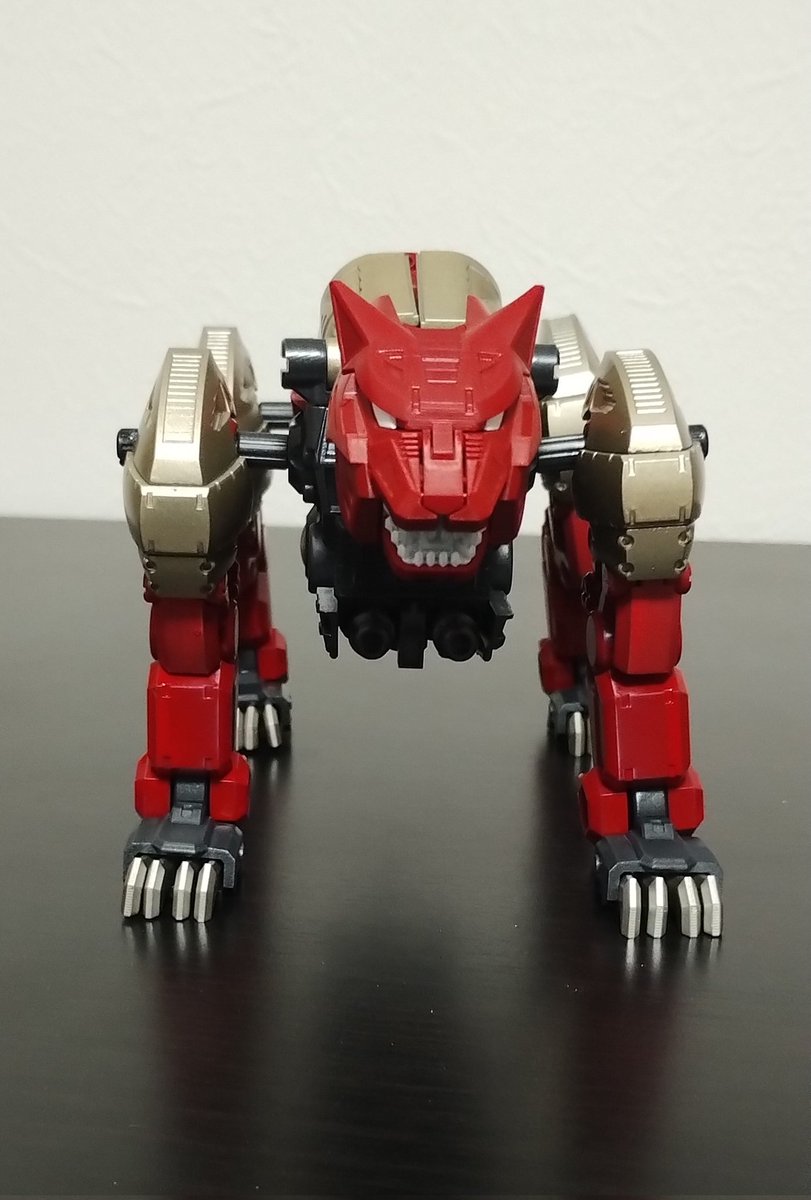 おはようございます。
デスキャットのガレージキットの塗装サンプル完成。