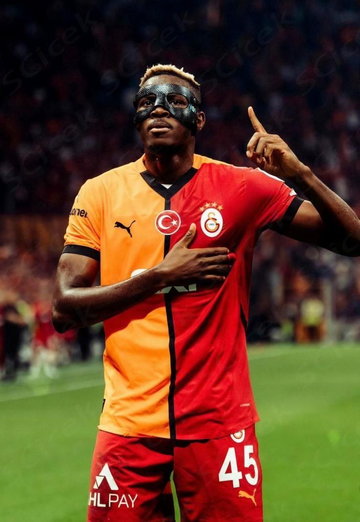 Elimizde nasıl birşey olduğundan kendi taraftarımızın bile haberi yok #BugünGünlerdenGALATASARAY
