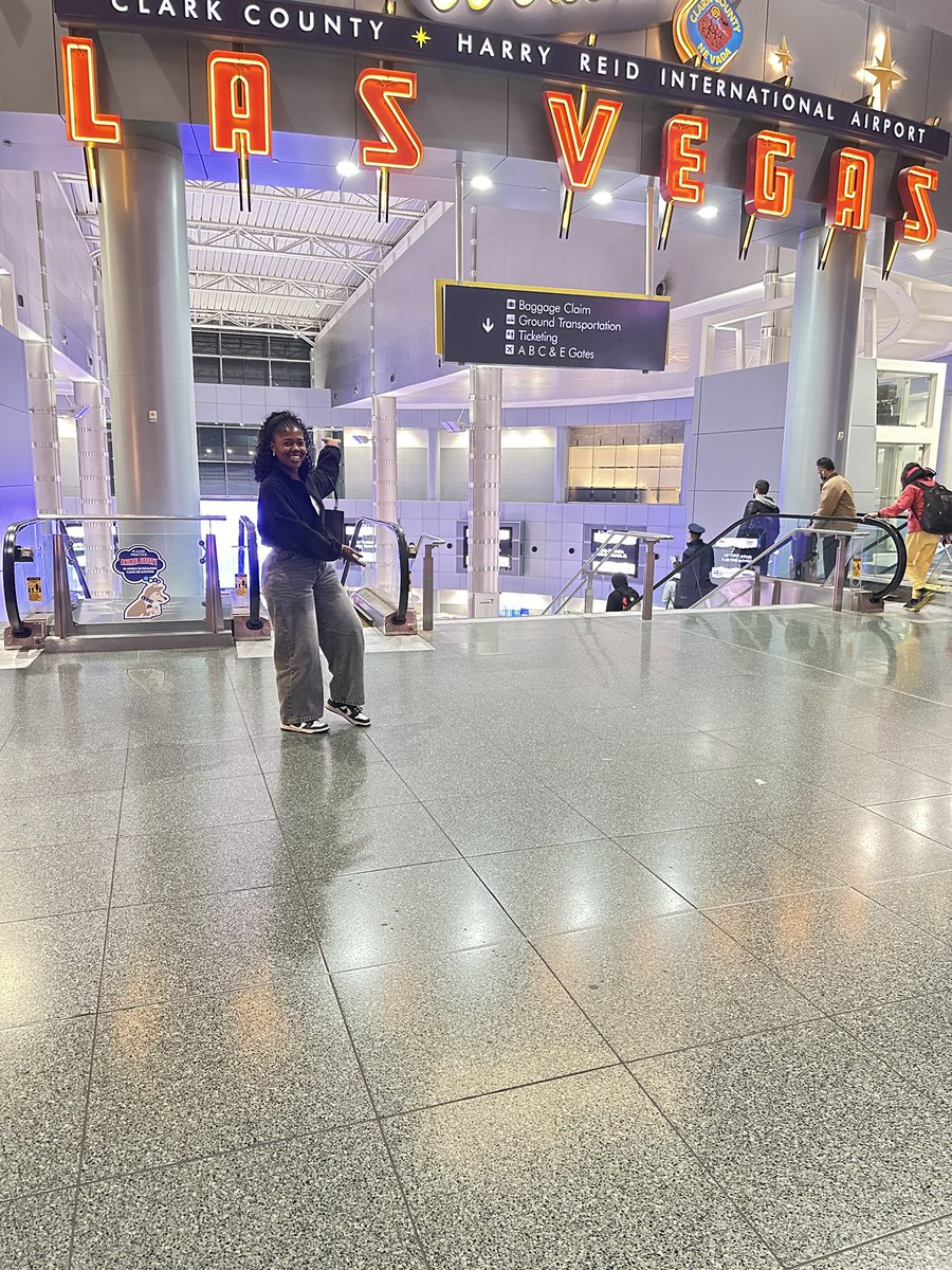 techy_koko's tweet image. It still feels so unreal!!! 🙈🙈

But I’m excited to share that I’ll be attending AWS re:Invent this year!
I can’t wait to finally meet so many people who have inspired me in different ways in person!

Who else is going? I’d love to connect with you too 🤝✨

#AWSreInvent