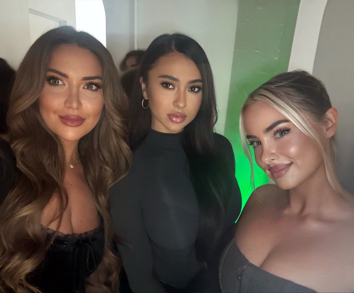 Skyler_Tea's tweet image. Do you guys know these girls?