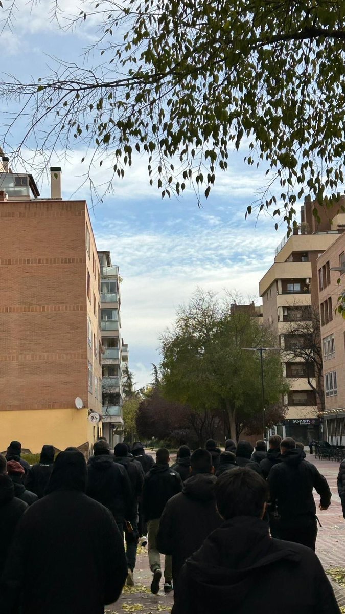 Ghetto28Ultras's tweet image. R. Zaragoza - C.D Leganés

Frío y pocas horas de sueño, de fútbol hablamos otro día…