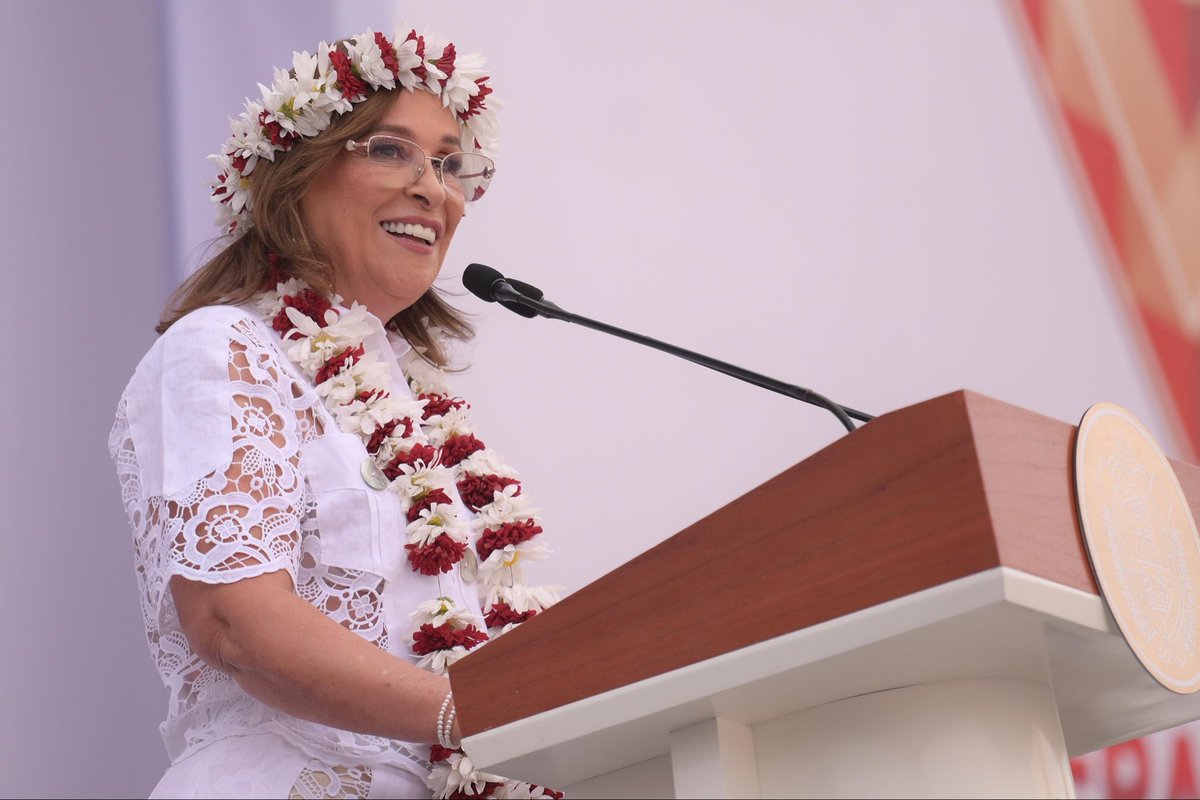 FGE_Veracruz's tweet photo. FISCAL GENERAL ASISTE AL PRIMER INFORME DE GOBIERNO DE LA GOBERNADORA CONSTITUCIONAL. https://t.co/o05bJTaD21 https://t.co/I6G9dIdIiF