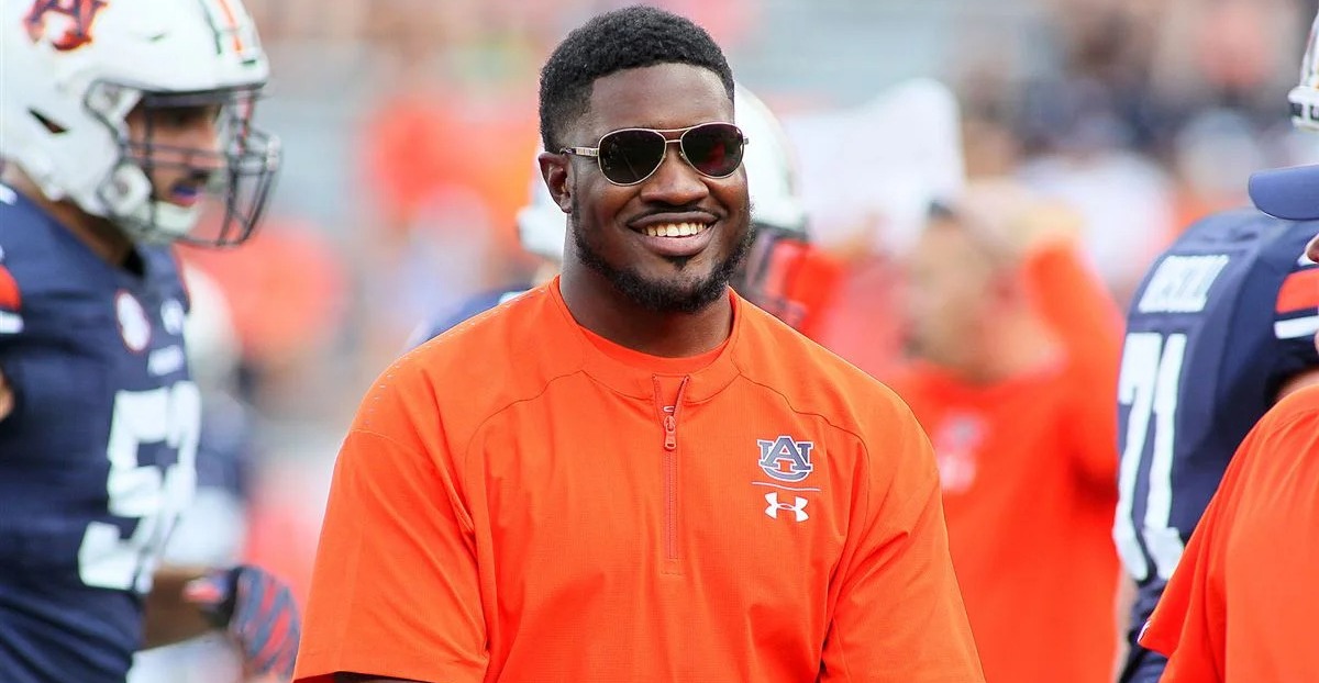 NathanKing247's tweet image. Former Auburn QB/WR and assistant coach Kodi Burns is expected to return to the program as an assistant on Alex Golesh&apos;s staff, source tells @Auburn247.

Burns worked under Golesh at both USF and Tennessee 247sports.com/college/auburn…