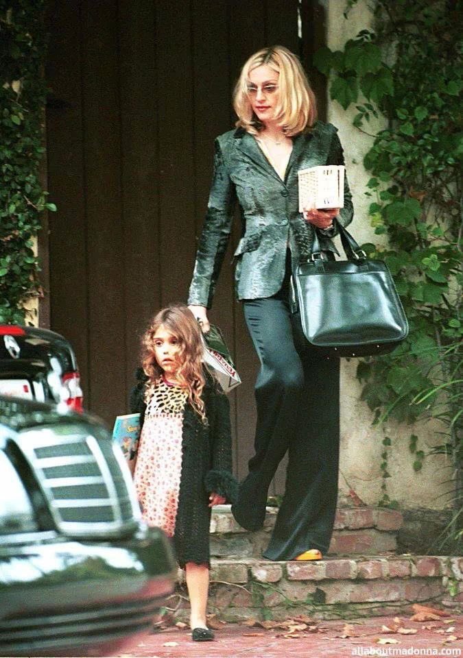 scullydaughter's tweet photo. more cool girl mom propaganda https://t.co/cwiQmH5aDn