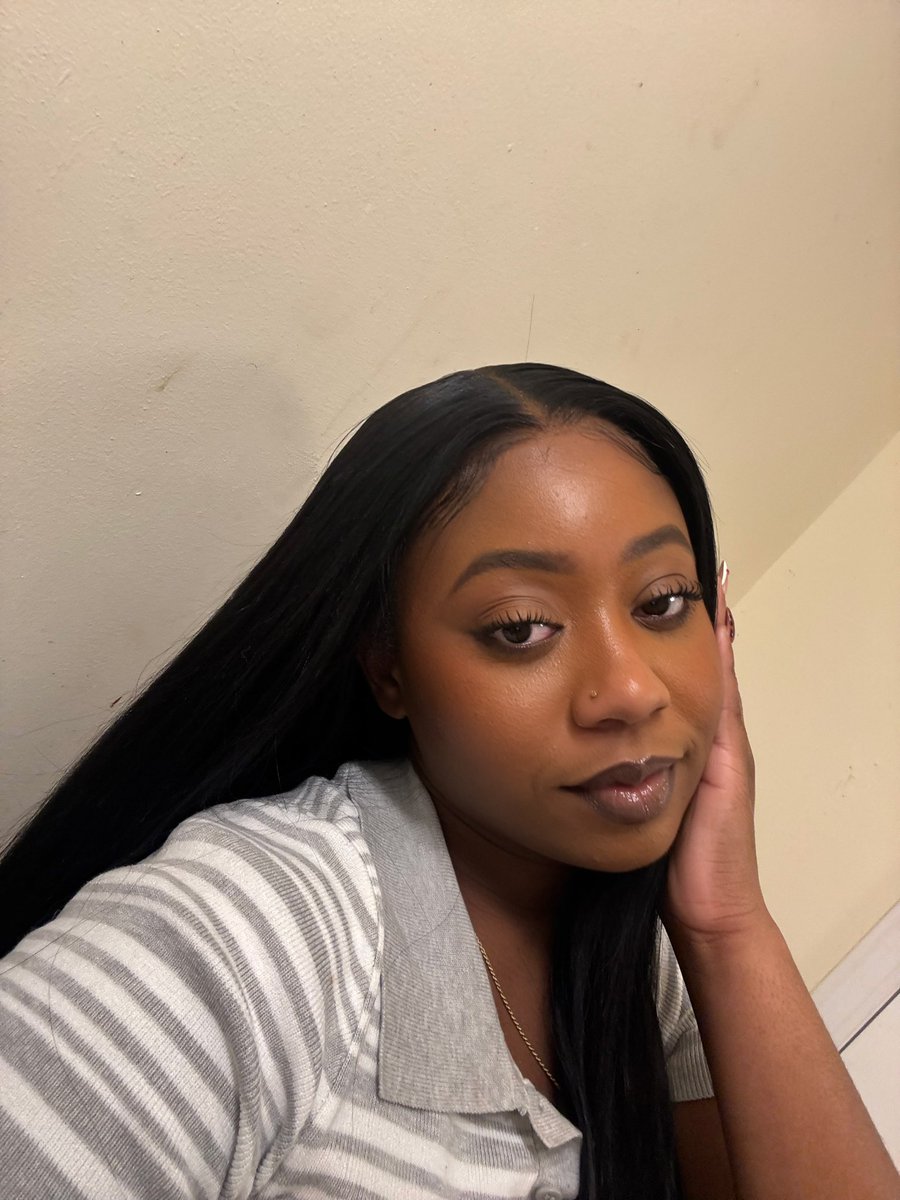 Typo Queen🤓 tweet media