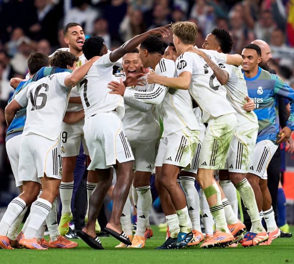 Bri_an2's tweet image. THEY CELEBRATED LIKE THIS AFTER MATCHDAY 10 

Now on matchday 14 they are behind Barcelona 😂