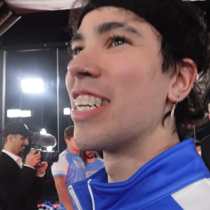 sprnhourly's tweet image. 