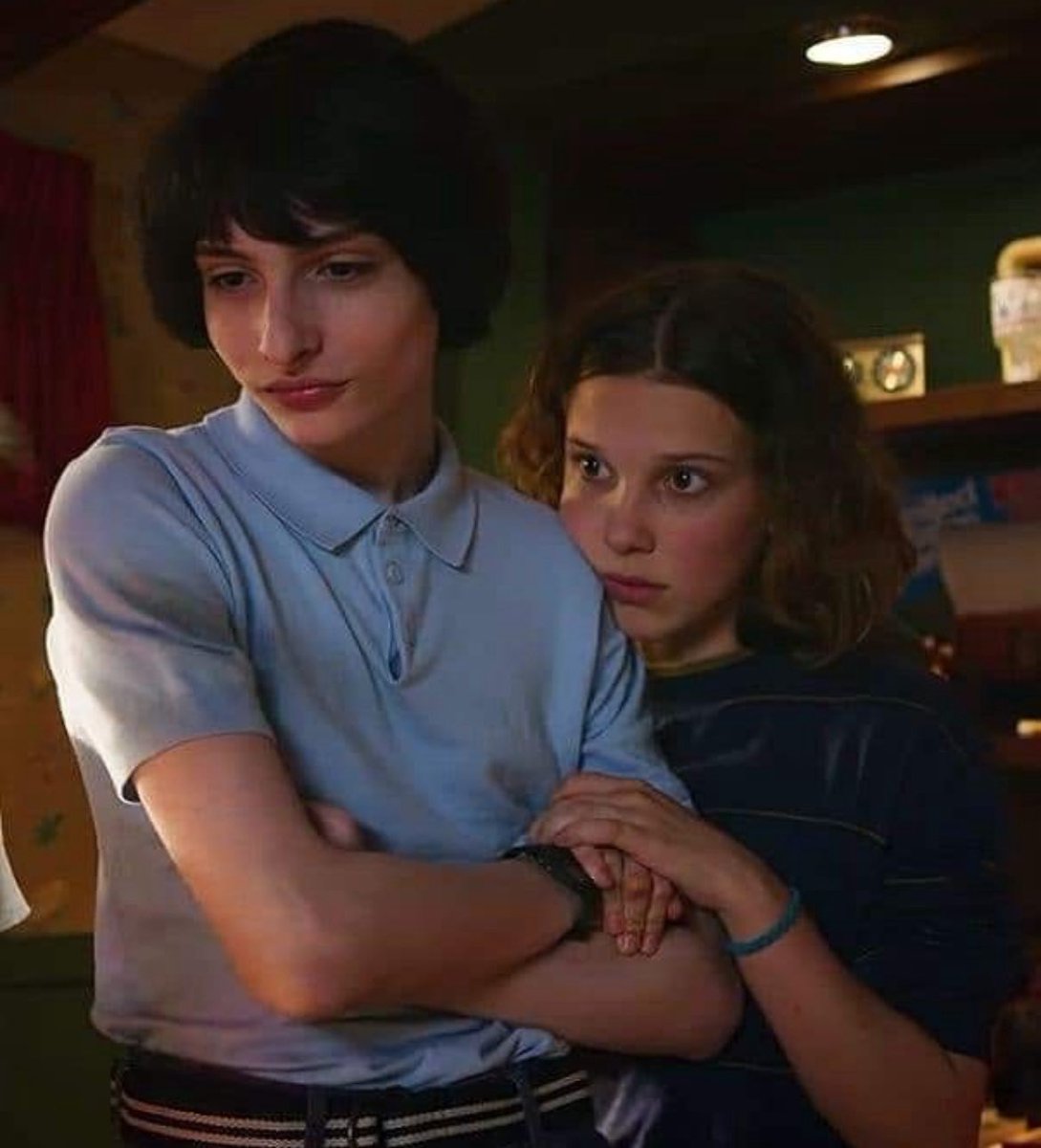 the concept of s5 mileven hitting this pose 😭😭😭❤️‍🩹❤️‍🩹❤️‍🩹❤️‍🩹