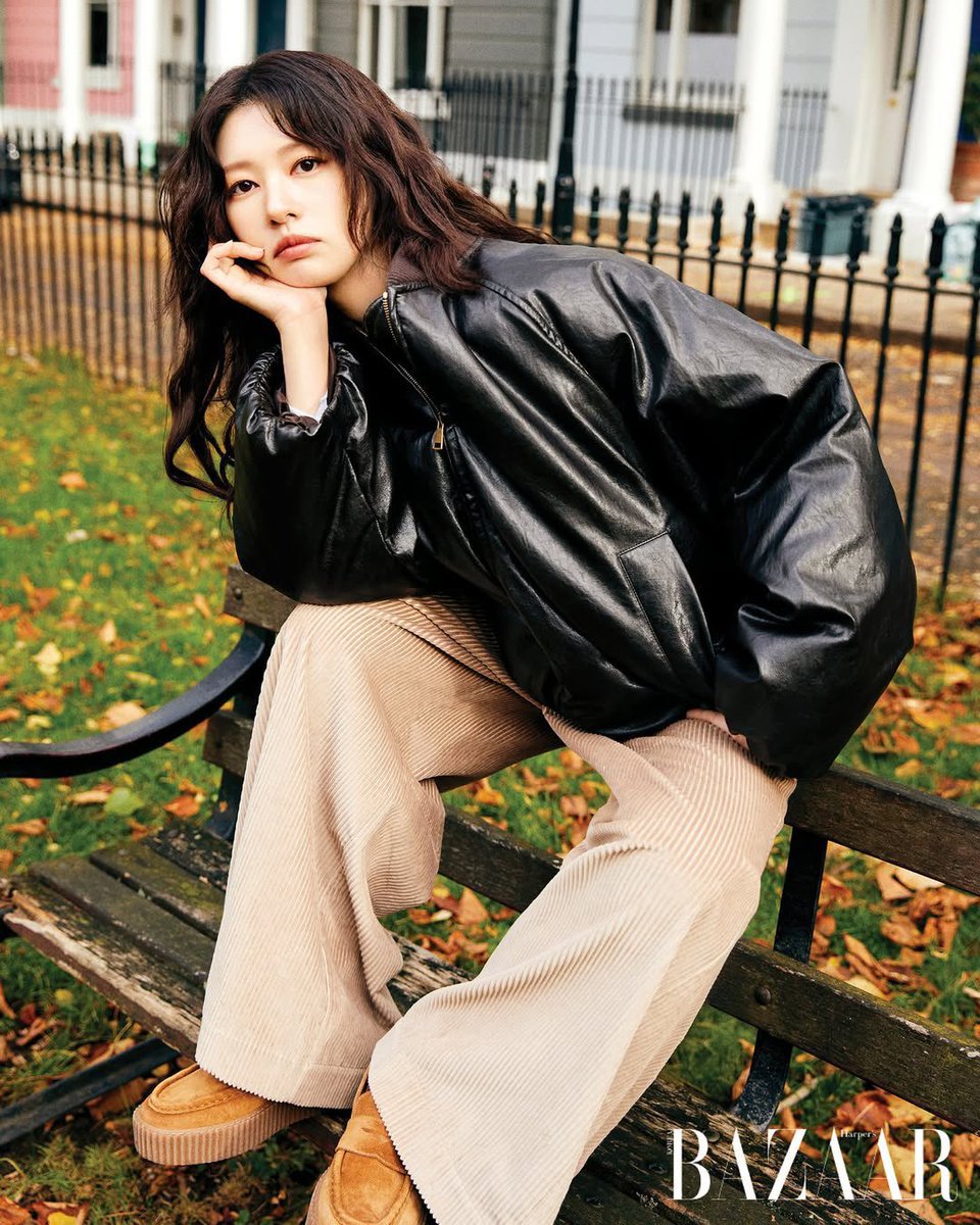 251130 #정소민 on weekendmaxmara Instagram update! Showcasing full