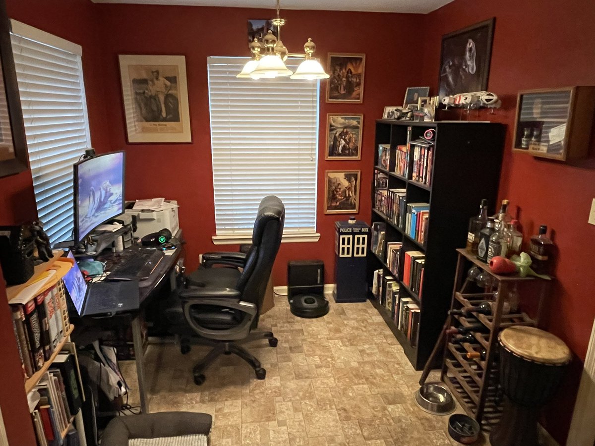 My little Office Nook.  Who needs a dinning  room?