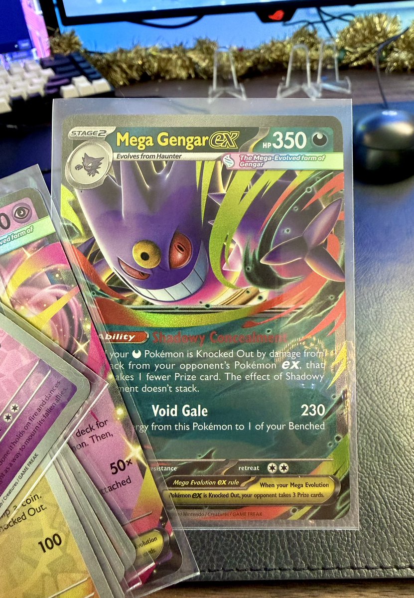 outofcheck's tweet photo. How’s Phantasmal flames pulling for you?? From what I’ve seen online, I feel like the hit rates are abnormally high 

HUNTING THAT SIR CHARIZARD

I think that card is going to explode in the future, artwork is so sick (the neck is fine, people say it’s too long) and it has each evolution - will settle for Gengar atm tho 👾

#Pokemon #PokemonTCG #PokemonCards