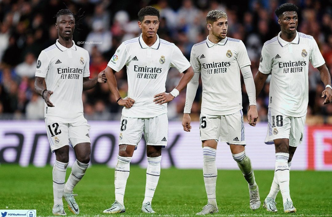 (fan) Trunks tweet media