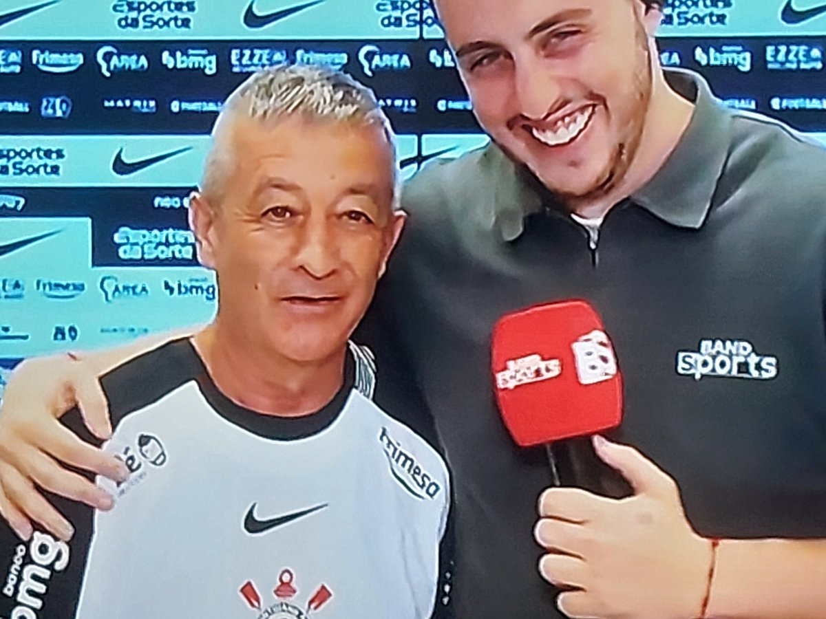 birawill's tweet image. Boa noite, craques do #ApitoFinal 
O Batistinhabé a cara do Paulo Nunes.