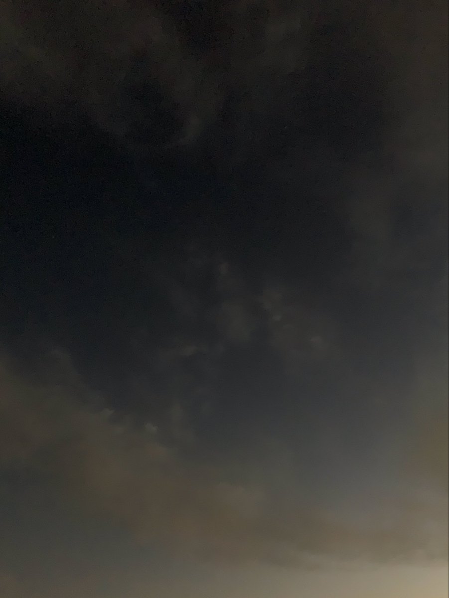 URI_mufc's tweet image. 今朝の空