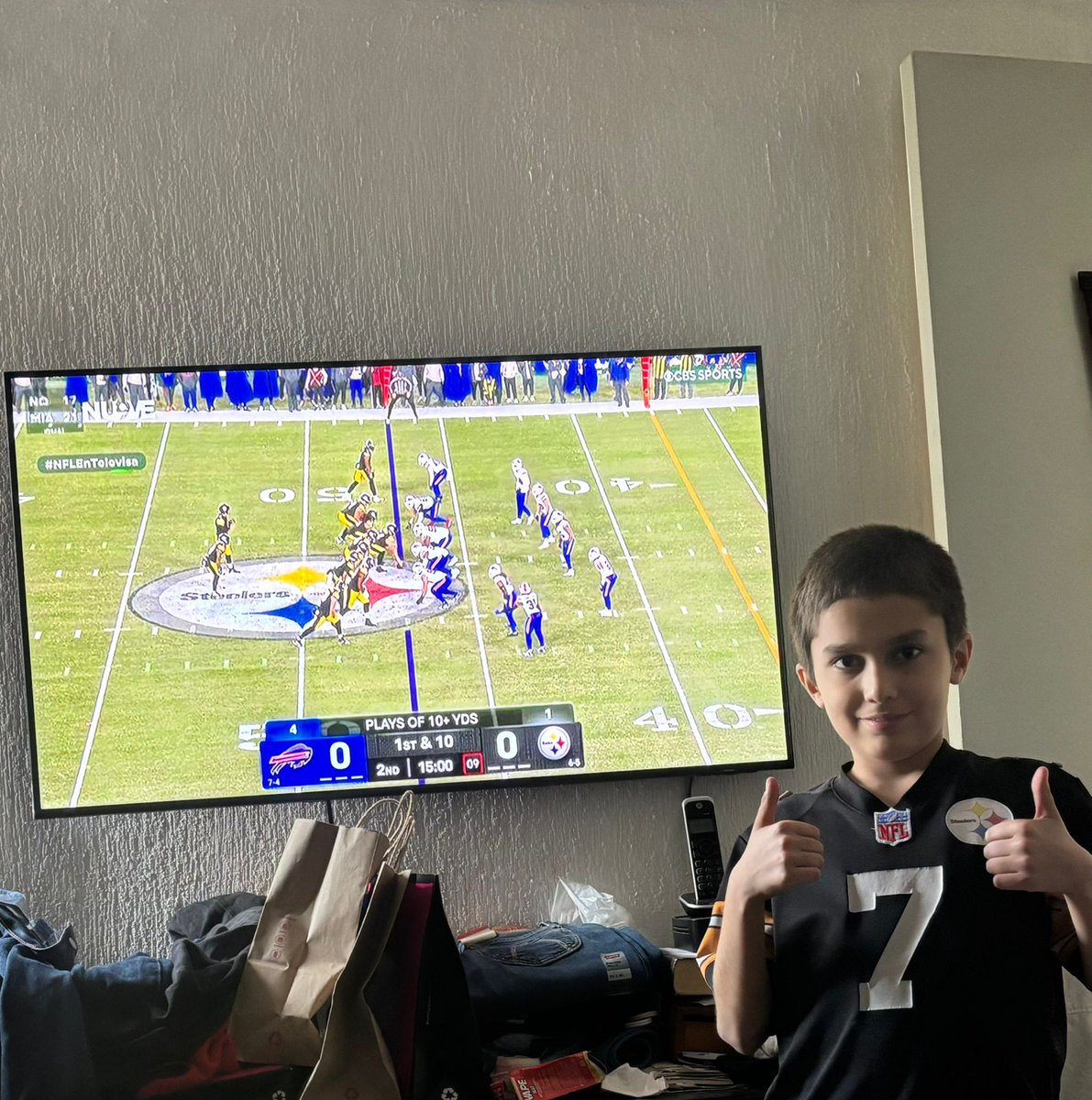 mjimenez030772's tweet photo. #NFLENTELEVISA #NFLenTelevisa
@adevaldes @GeorginaHolguin  desde Gdl apoyando a los steelers #HereWeGo @EnriqueBurak https://t.co/liLmDflfAW