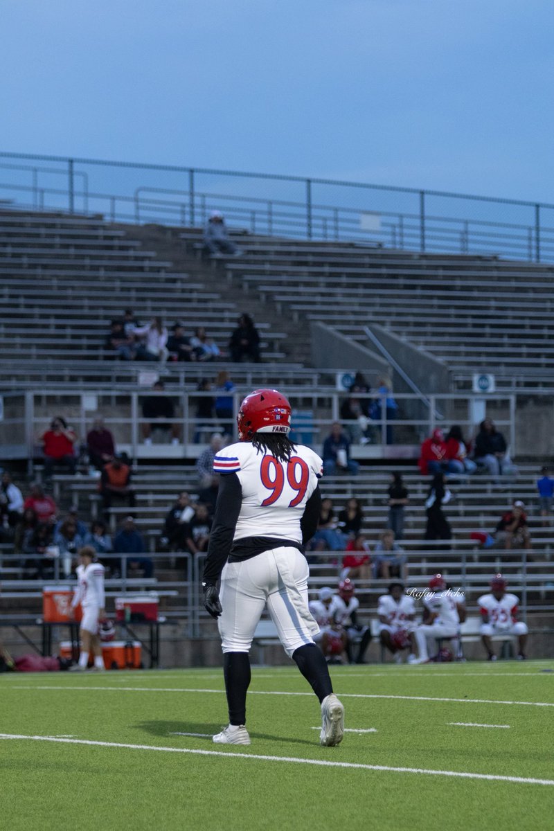 JordanOhakawa's tweet photo. Senior szn Highlights!
21-6A Unanimous 1st Team All-District
Pos: DT/DL
Stats
Tackles: 48
TFL: 18
Sacks: 2
Blocked kicks: 2
FFS: 2
TDS: 1
FR: 1
@DullesFootball @CoachGarrey @Coach_NJones @CoachL_ONeal @hclxtreme @ainias_smith https://t.co/UlU7gIkeeO