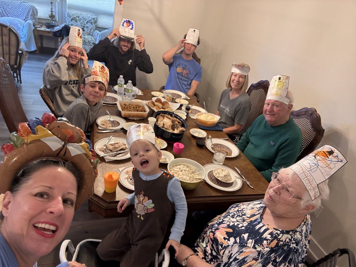 kdshull's tweet photo. Nothing better than a table full of turkeys - I mean turkey - at Thanksgiving! 💜 https://t.co/uNQ4aVwpus