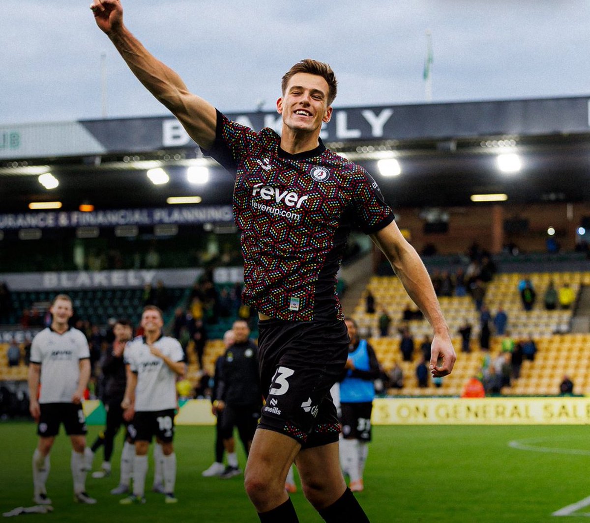 mufcacademy91's tweet image. Manchester United Academy Loan Watch - Saturday 29 November &amp;amp; Sunday 30 November 2025.

🔴⚪️Radek Vitek was comfortable again, kept another clean sheet(his 7th this season) and made 2 saves with both from inside the box as Bristol City defeated Portsmouth 1-0 away from home.…