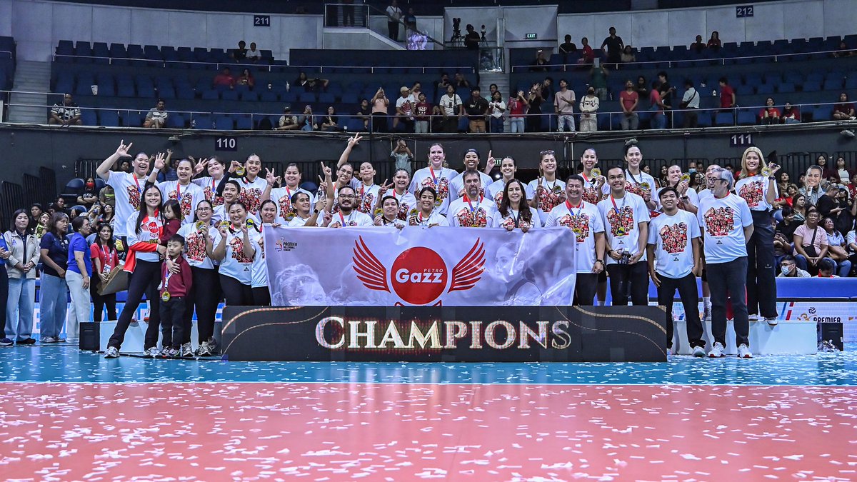 VBALLnatics's tweet image. PVL REINFORCED CONFERENCE 2025

PODIUM FINISHERS 🏆🥈🥉

CHAMPIONS 🏆: Petro Gazz Angels
SILVER MEDALISTS🥈: Zus Coffee Thunderbelles
BRONZE MEDALISTS 🥉: Akari Power Chargers

📸PVL

#PVL2025 #PVLReinforcedConference2025
#TheHeartOfVolleyball #volleyball #PVLFinals