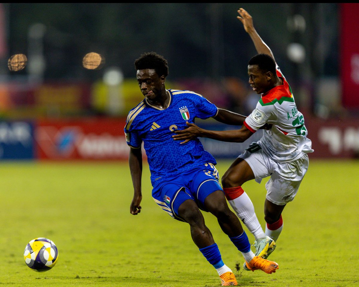 sportingshina's tweet image. Dauda Iddrisa is one to watch!  A breakout star for Italy 🇮🇹 at the 2025 #U17WC and a West Brom senior debutant at just 16. His versatility across defence and midfield is simply special. He Iddrisa is eligible to represent Italy, England, and Ghana at senior level. Perhaps he can…