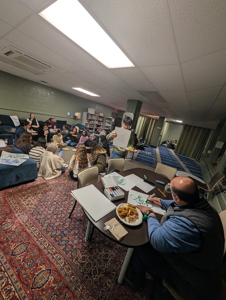 Maple_FDN_RI's tweet photo. 🍁 Maple Foundation is honored to help provide food for the Friendsgiving Dinner hosted by Muslim Life at Brown this Friday, November 28 at 6:00 PM at the Brown Muslim Student Center.
We wish everyone a warm and blessed Friendsgiving. 🧡
#Friendsgiving #BrownUniversity #Maple https://t.co/NdalnEvoFx