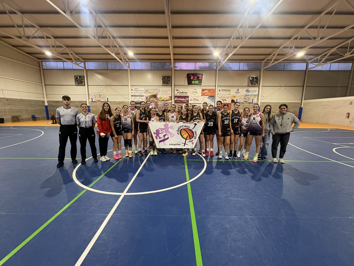 cbsantamarta's tweet image. 🏀El Cadete Saltroom CBSM 2011 se unió a la campaña de la @fbcyl , #YoDigoCero para hacer frente a la violencia de género