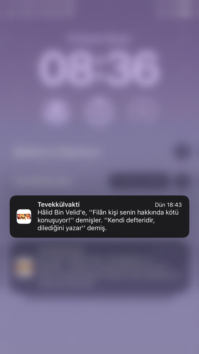 Hâlid Bin Velid'e, "Filan kişi senin hakkında kötü konuşuyor!" demişler."Kendi defteridir, dilediğini yazar" demiş.