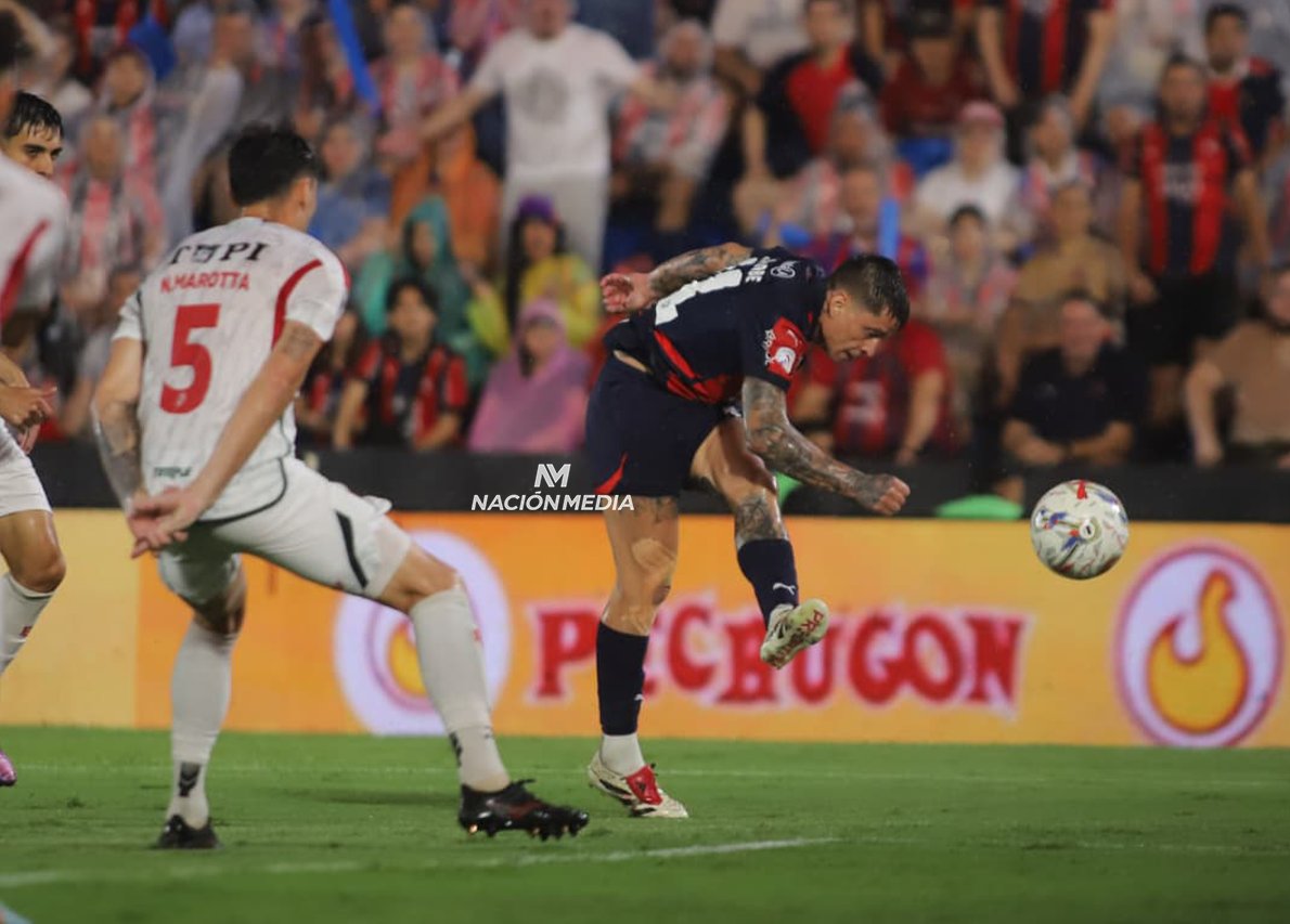 SomosVsSports's tweet photo. ⏰73' 

#Tembetary 0-2 #CerroPorteño 

🗓#Fecha22 | 🏟 Defensores del Chaco
🏆#Clausura2025 por @Universo970py, La Nueva 107.5 FM (CDE) y Montecarlo 106.5 FM (ENC).
📽️YT: https://t.co/PUKLltFW0D
📸 Matías Amarilla &amp; Mariana Díaz | #somosvssports https://t.co/2Kuq1GDWCl
