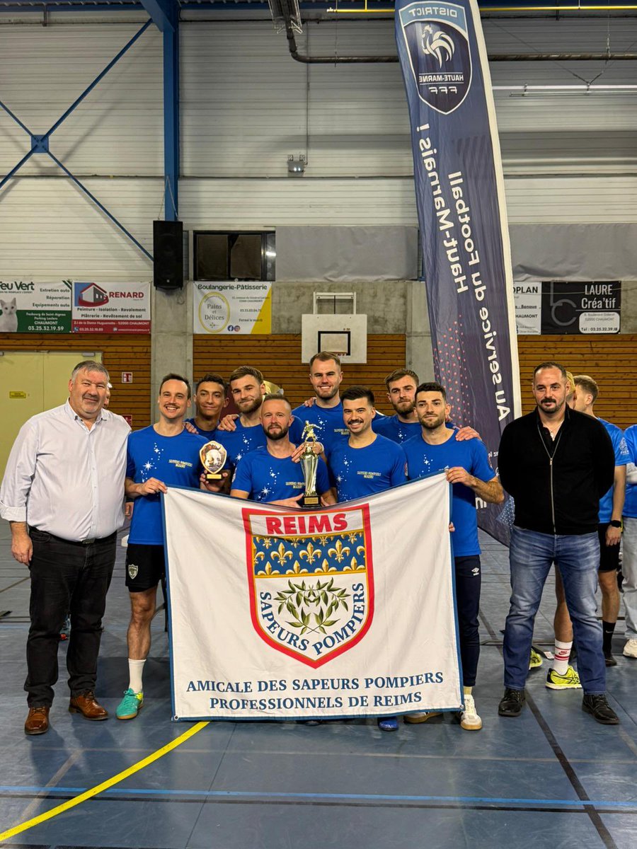 SDIS51's tweet image. #Movember 👨🏻 Durant le mois de novembre, une équipe de sapeurs-pompiers rémois s'est déplacée en Haute-Marne pour la 6ème édition du tournoi de Futsal des Frères Moustachus pour Movember.