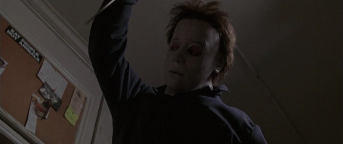 SourceHalloween's tweet image. Rate Halloween H2O on a scale from 1-10  🔪