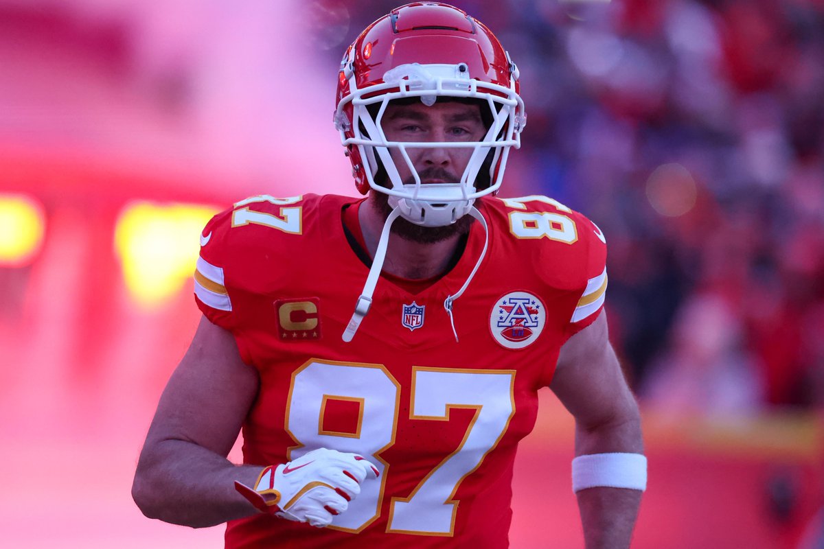BBQChiefs's tweet photo. Everyone that said Travis Kelce is washed owes him an apology. https://t.co/Saj1Lw1lgL