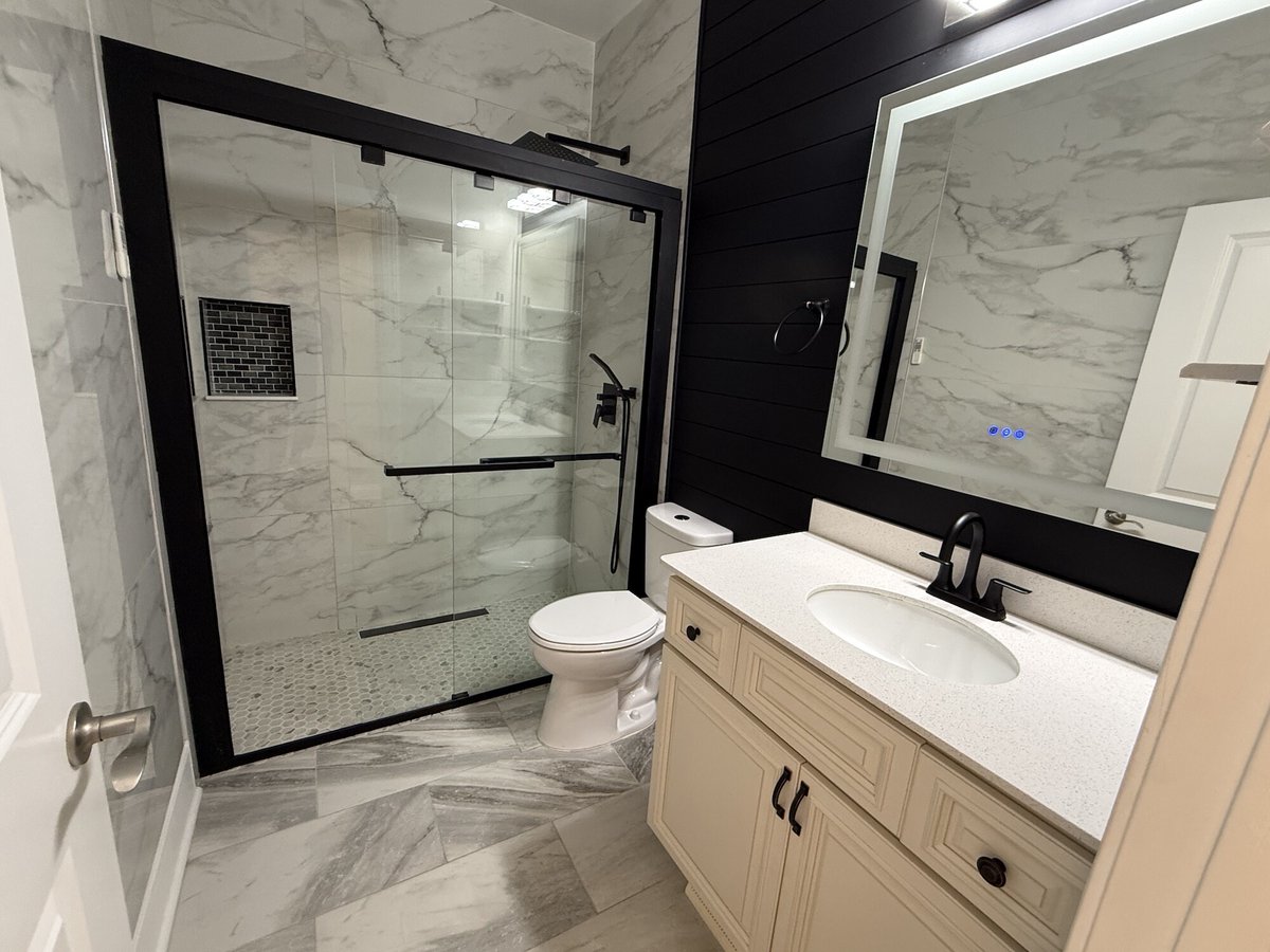 GreenHemUSA's tweet image. ✨ Just Listed in Southern Pines! ✨
Welcome to 114 Cypress Creek Circle — a beautifully updated, move-in-ready townhome in one of the most convenient spots in the Sandhills!
👉👉 GreenhemUSA.com/Real-Estate
#Realestate #SouthernPinesNC #Greenhem