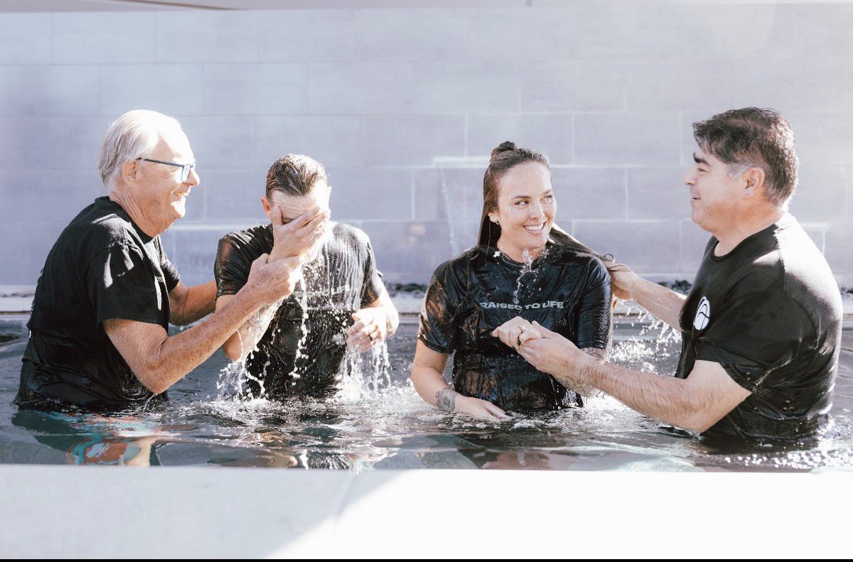 𝘾𝙃𝘼𝙕 𝙼𝙽𝚃𝙻𝙼𝚁𝙺𝚃𝚂 tweet media