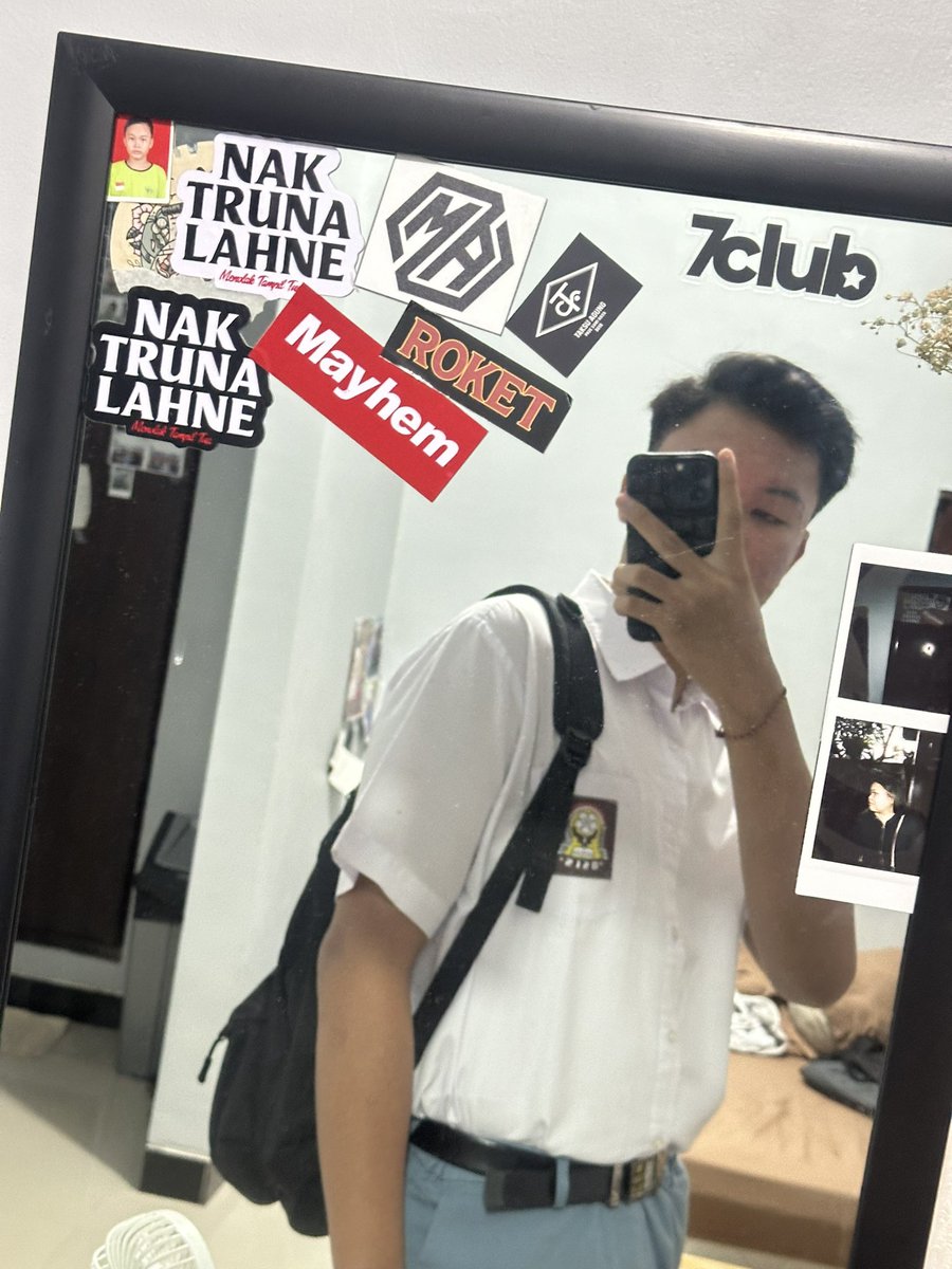 Ka Lolas tweet media