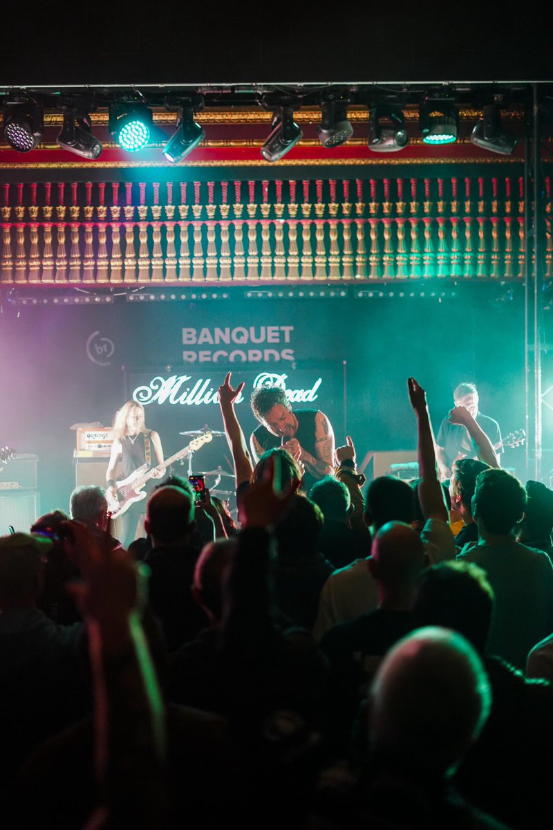 BanquetRecords's tweet image. Million Dead’s first Kingston show in over 20 years! 

racing through a treasured back catalogue, a set special to those getting to re-live that era, and for the many experiencing the live show for the first time. 
📷: @BobbyVMedia